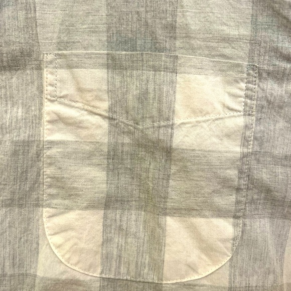 J. Crew Organic Cotton Button Down - Medium - Picture 2 of 3